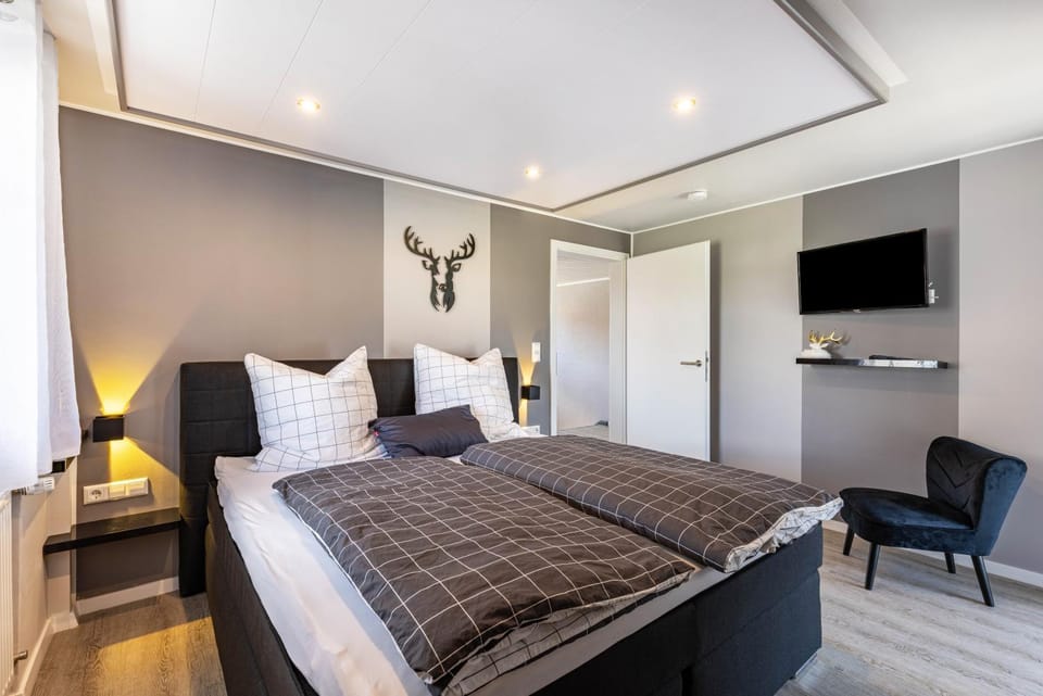 Living room, Bedroom