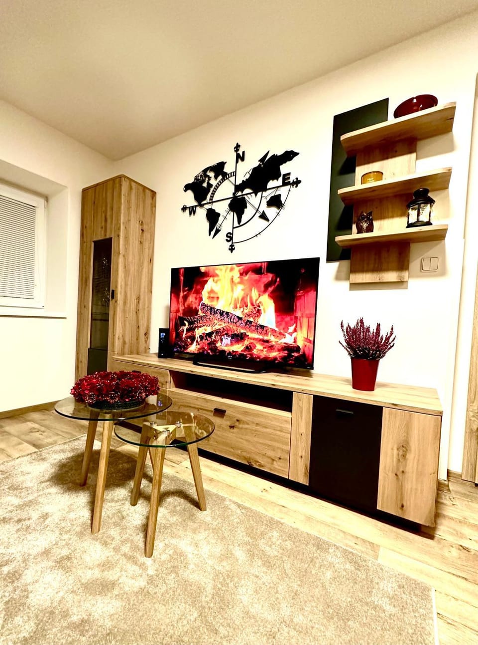 Communal lounge/ TV room