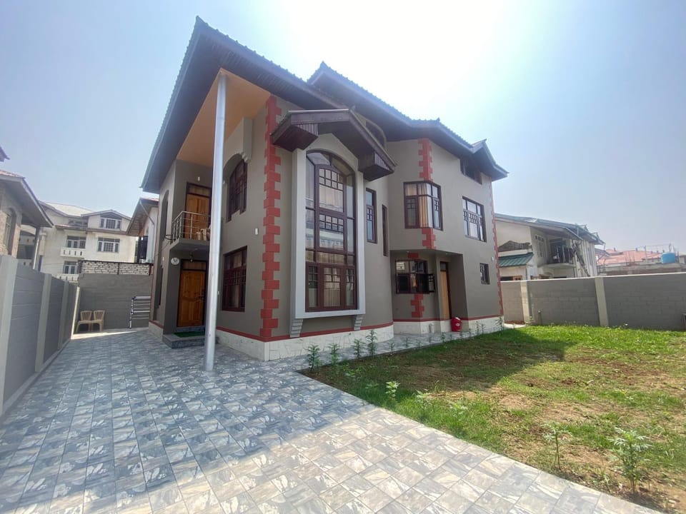 Property building, Garden