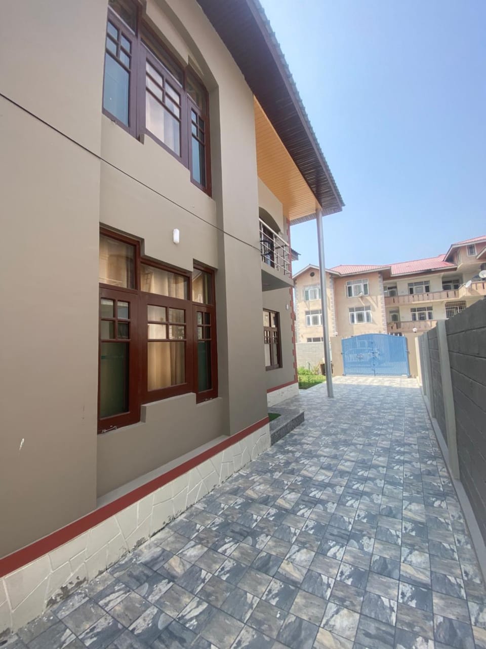 Property building, Parking