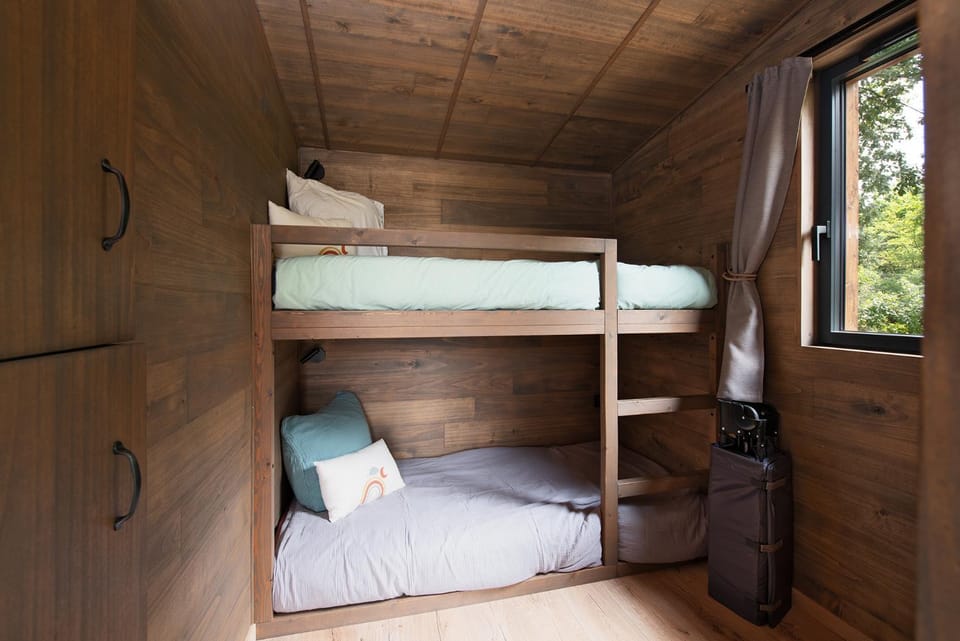 Night, cot, bunk bed
