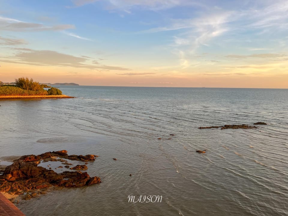 Nearby landmark, Day, Natural landscape, Beach, Sea view, Sunrise, Sunset