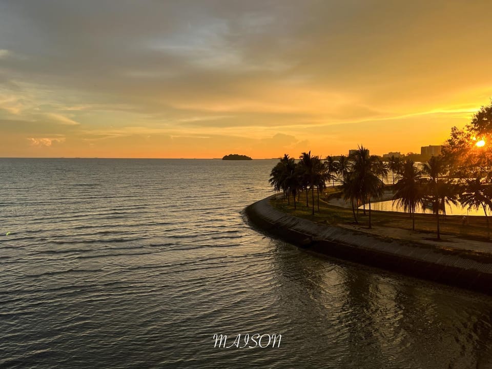 Nearby landmark, Day, Natural landscape, Lake view, River view, Sea view, Sunrise, Sunset