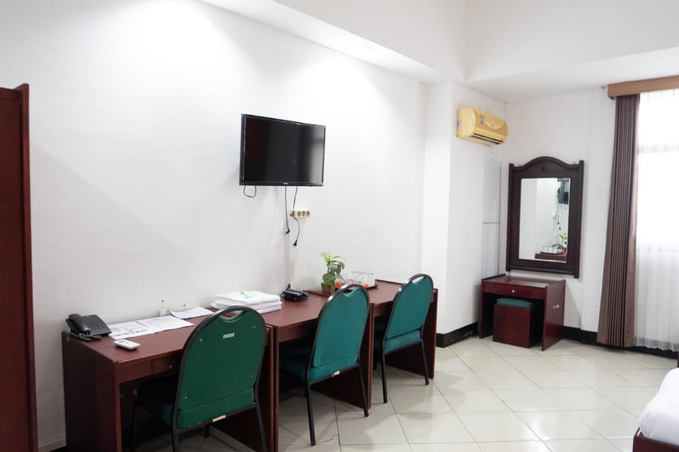 TV and multimedia, Seating area