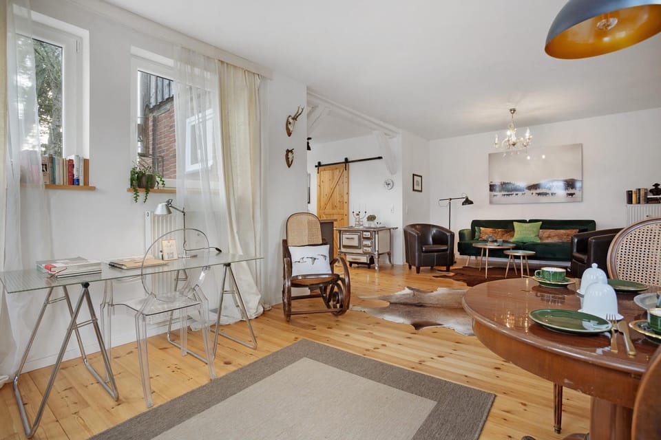 Property building, Living room