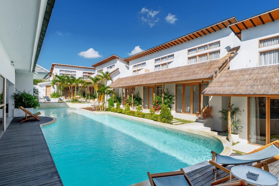 Property building, View (from property/room), Pool view, Swimming pool, sunbed