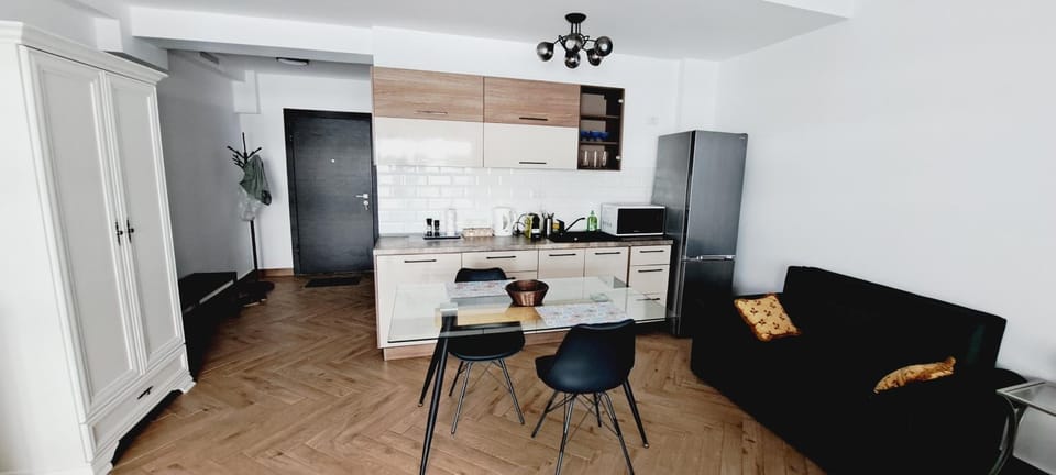 Mamaia Nord Studio la 10 m de plaja langa cluburi Apartment in Constanta