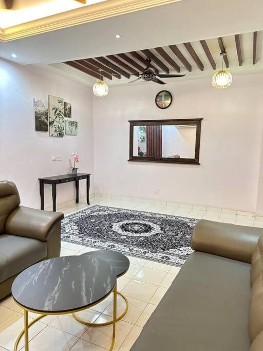 Rasa Sayang Homestay Shah Alam House in Selangor, Malaysia