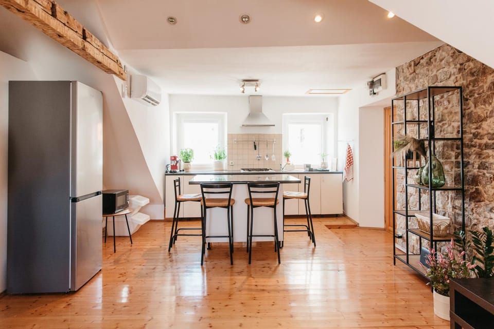 Coffee/tea facilities, Photo of the whole room, minibar, kitchen