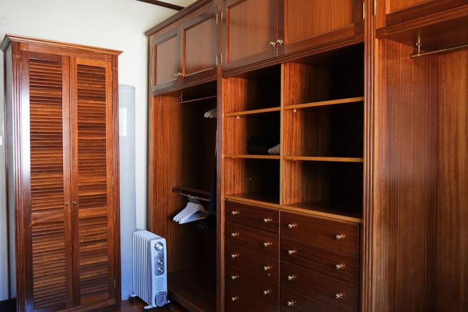 microwave, wardrobe