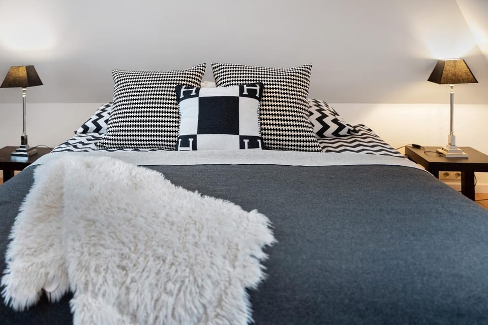 Living room, Bedroom