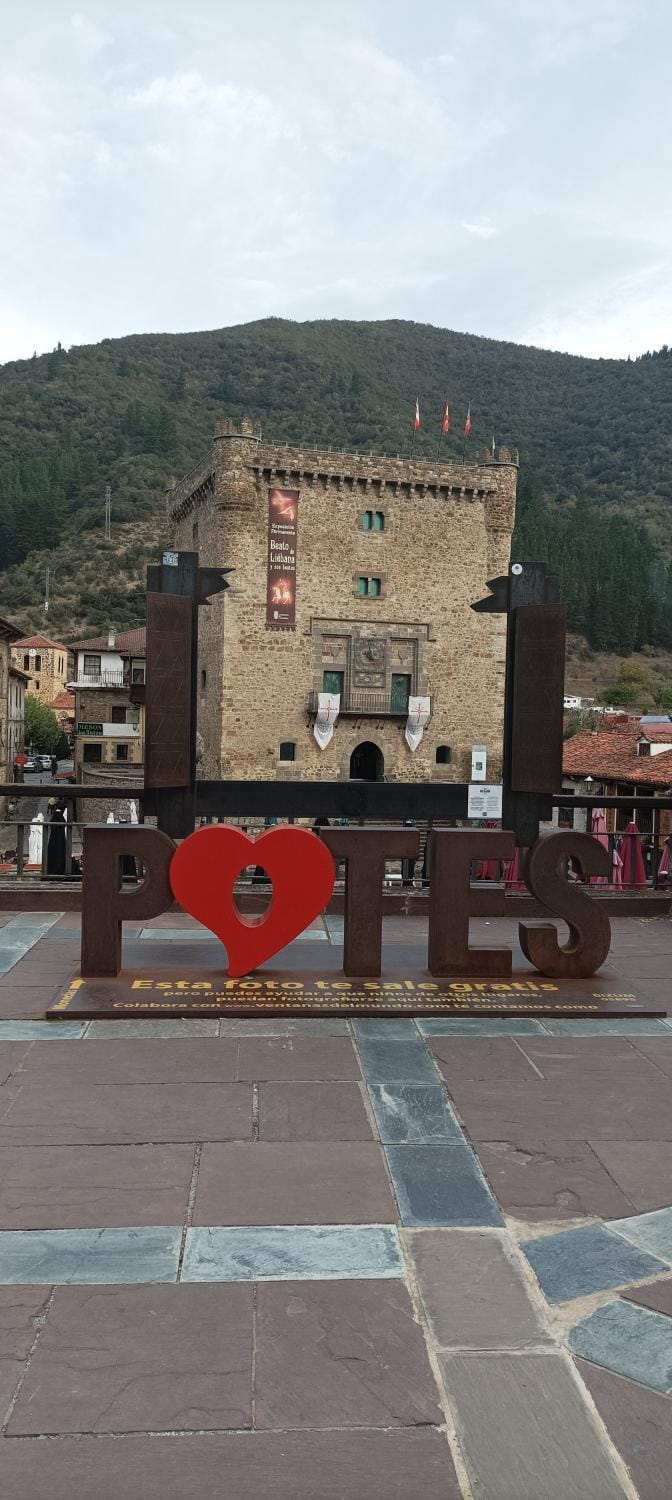 Nearby landmark, Landmark view, Mountain view