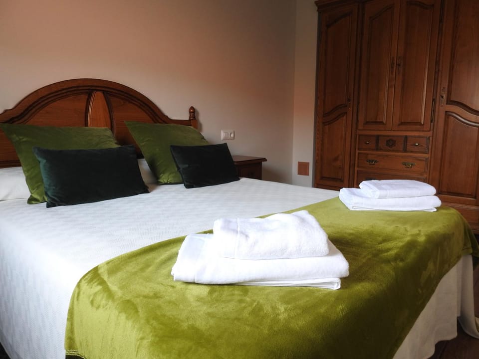 Bed, Photo of the whole room, Bedroom, towels, wardrobe