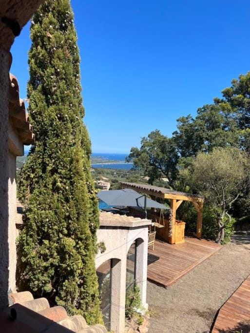 Magnifique villa avec piscine, splendide vue mer. Villa in Porto-Vecchio