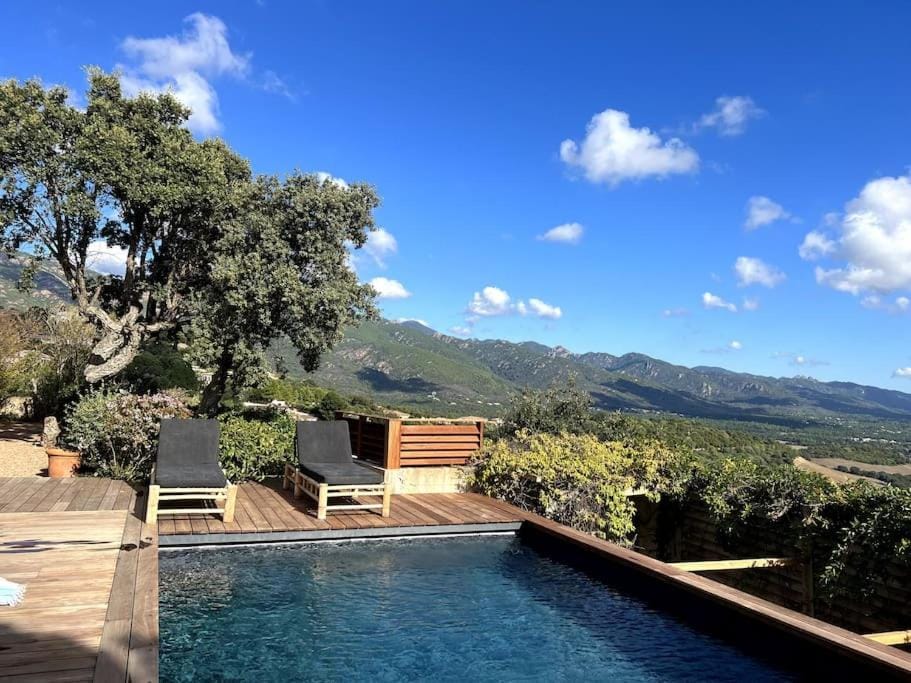 Magnifique villa avec piscine, splendide vue mer. Villa in Porto-Vecchio