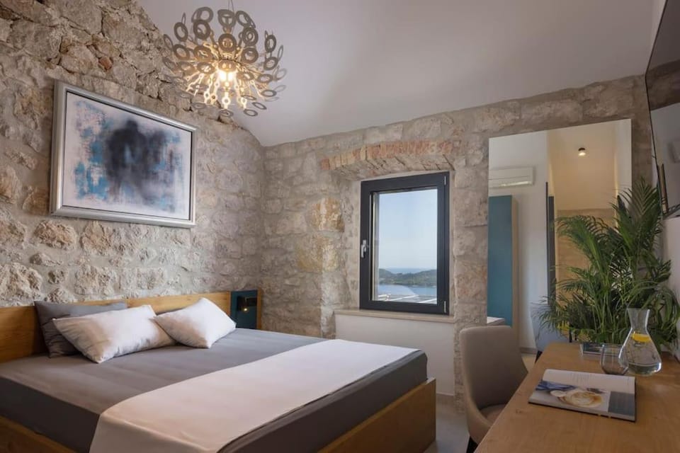 Bed, Bedroom, Sea view