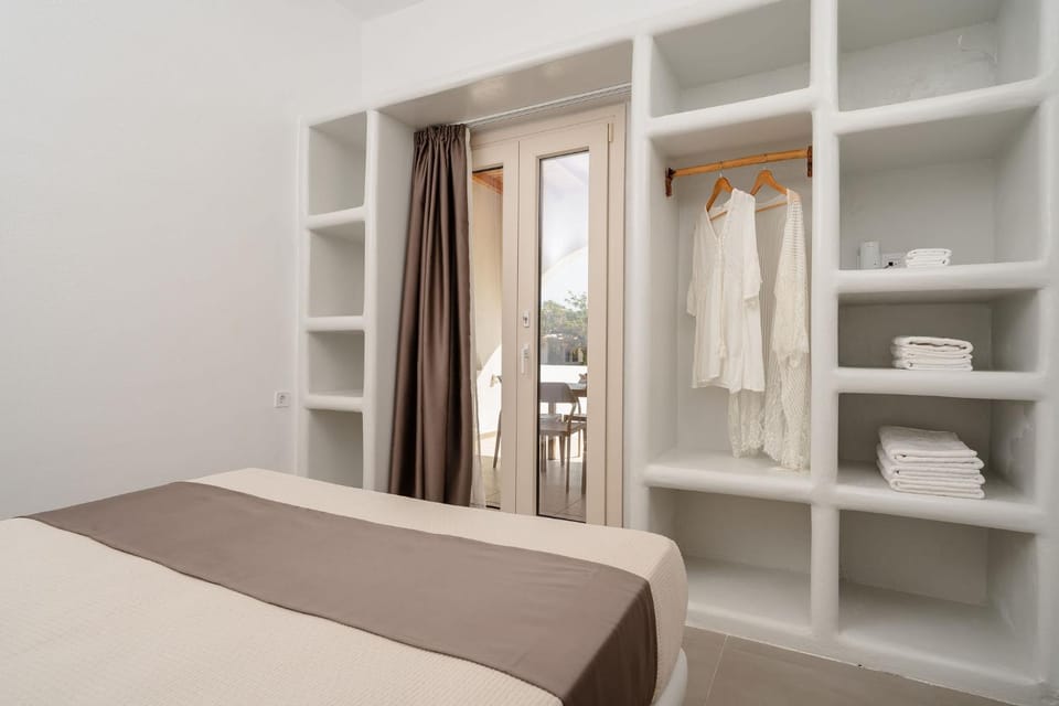 Bee Naxian House House in Naxos, Naxos and Lesser Cyclades, Greece