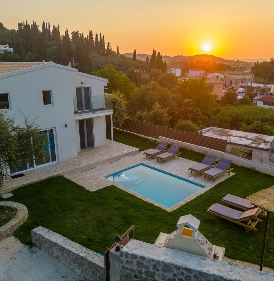 Property building, Day, Natural landscape, Garden, Pool view, Swimming pool, Sunset
