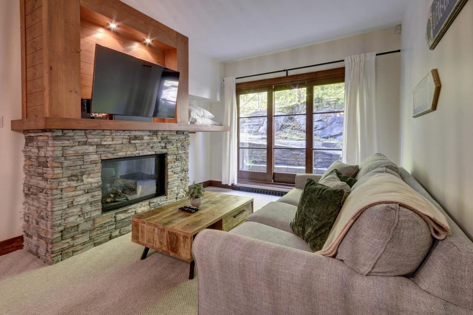 Tremblant Prestige - Étoile 1520-2 Apartment in Mont-Tremblant