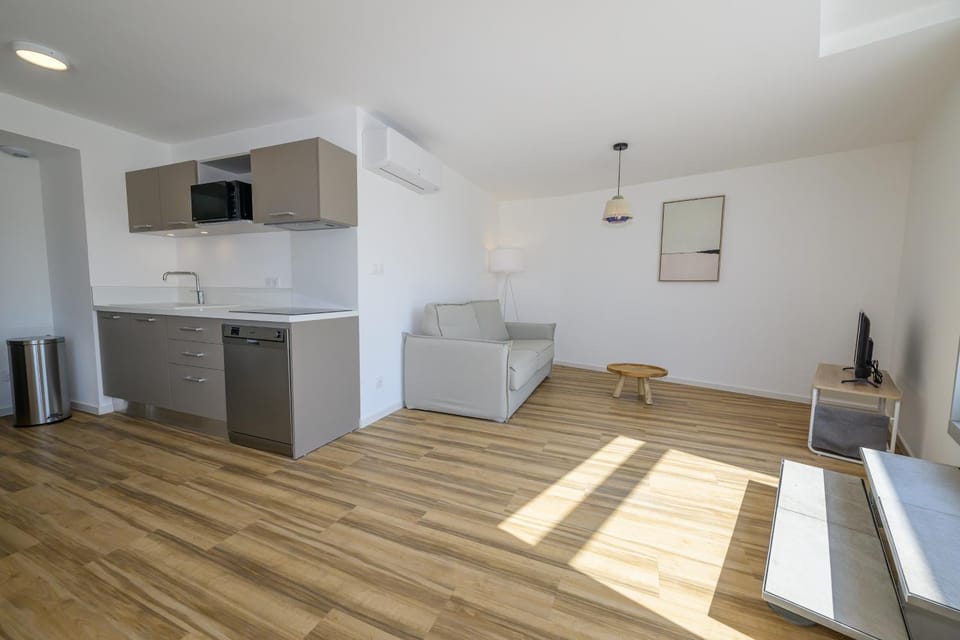 MY Hôtel Résidences - La Grande-Motte Apartment hotel in La Grande-Motte