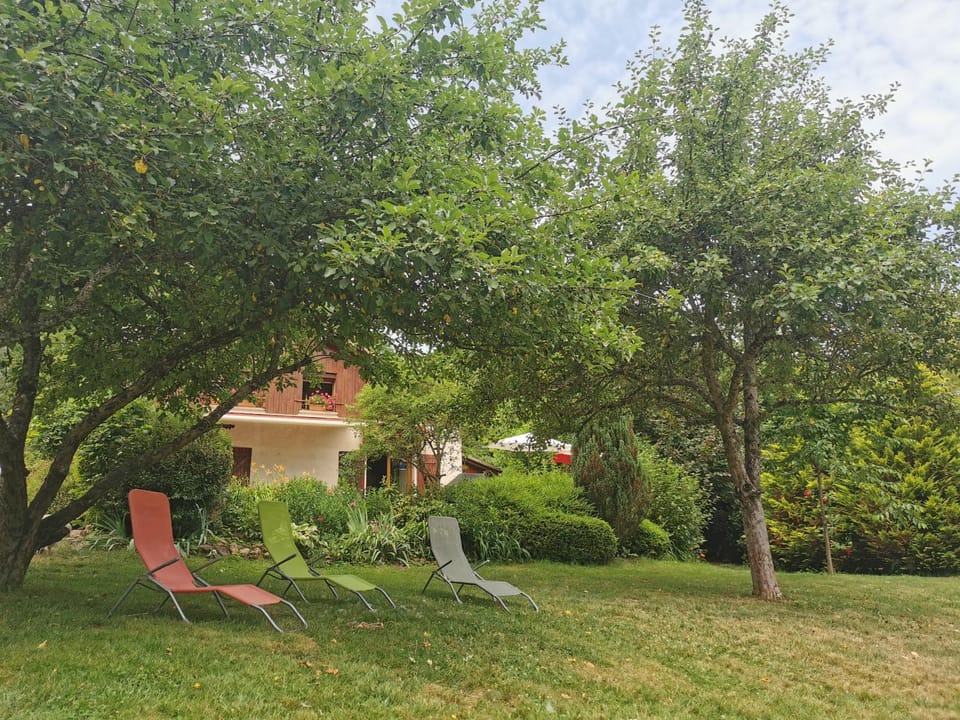 La grange à Léon Bed and Breakfast in Switzerland