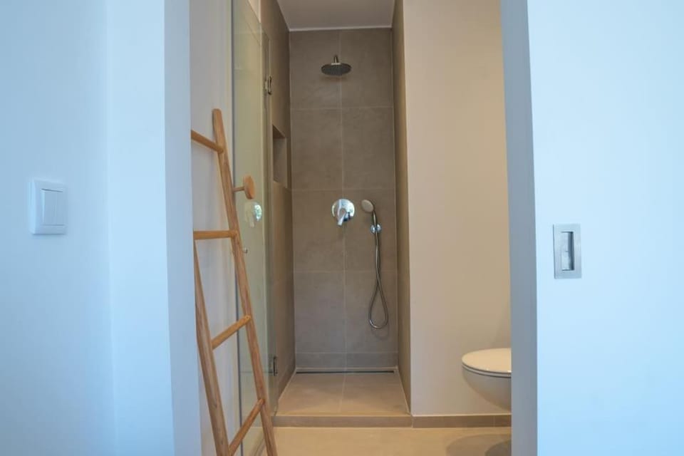 NEW Estrela da Praceta Apt w/ 3 Suites & Oceanview Apartment in Carcavelos