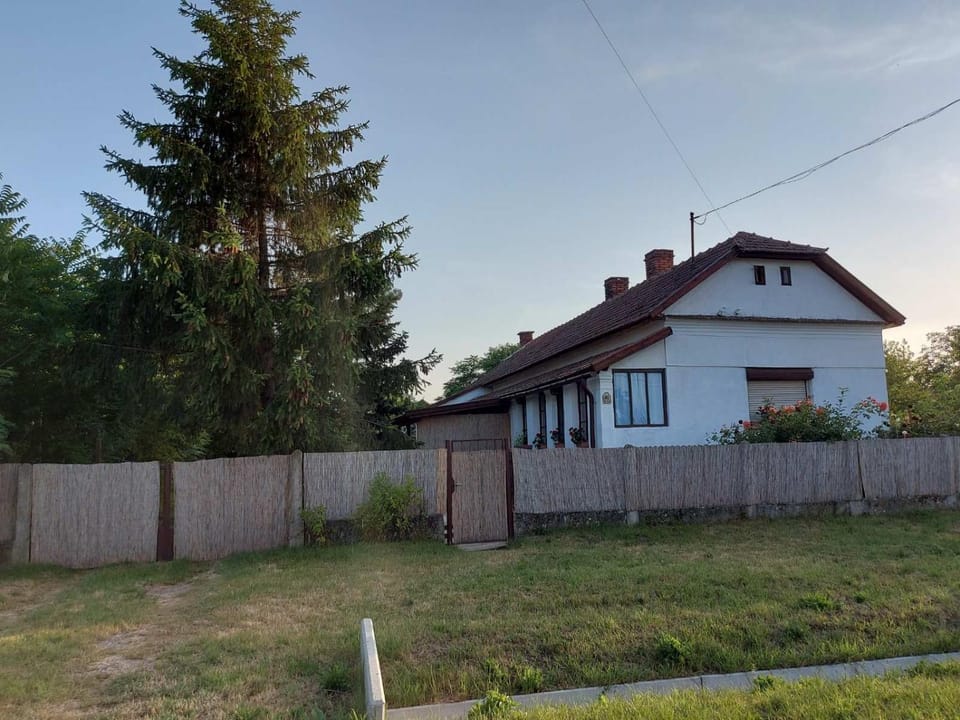 Tisza-tavi Kiserdő Vendégház House in Hungary