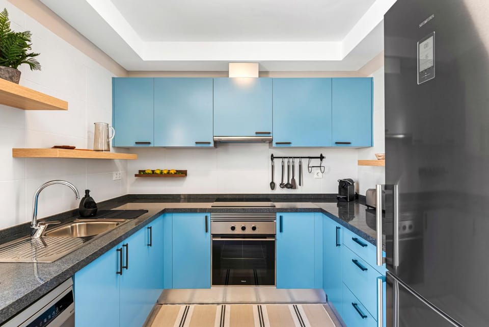 Kitchen or kitchenette, dishwasher, pet friendly, stove