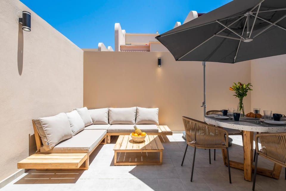 Balcony/Terrace, Dining area