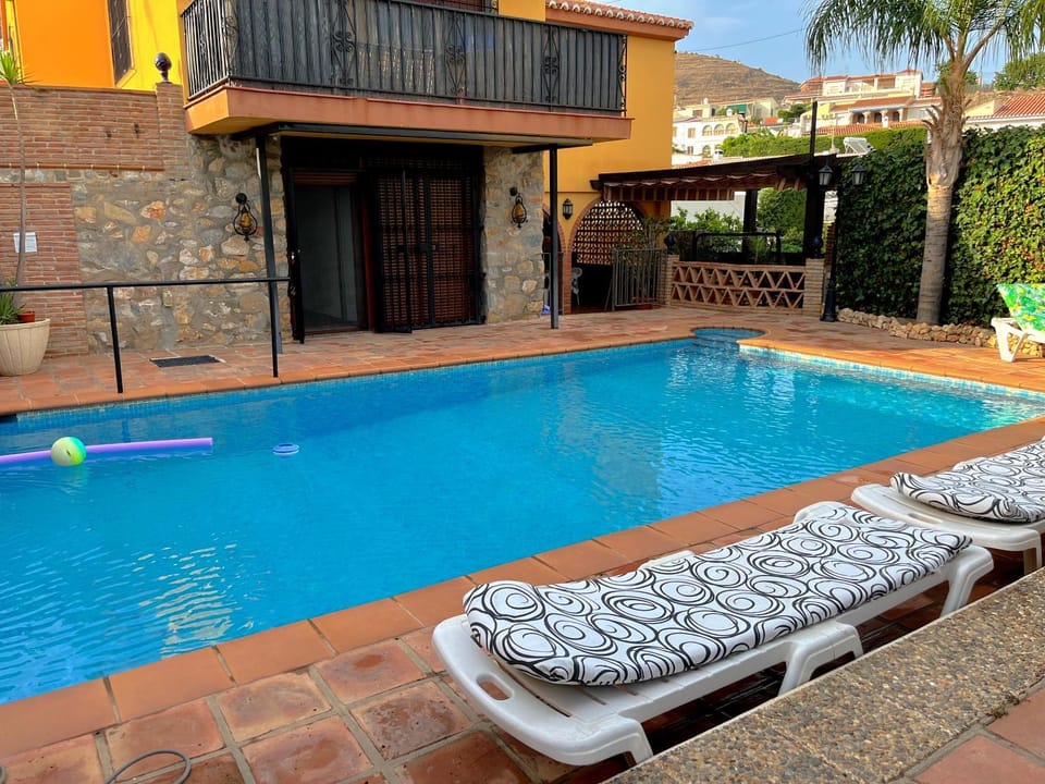 Patio, Day, Pool view, Swimming pool, Swimming pool, sunbed