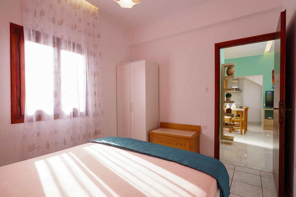Bedroom, wardrobe