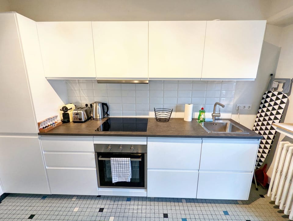 Kitchen or kitchenette, pet friendly, stove