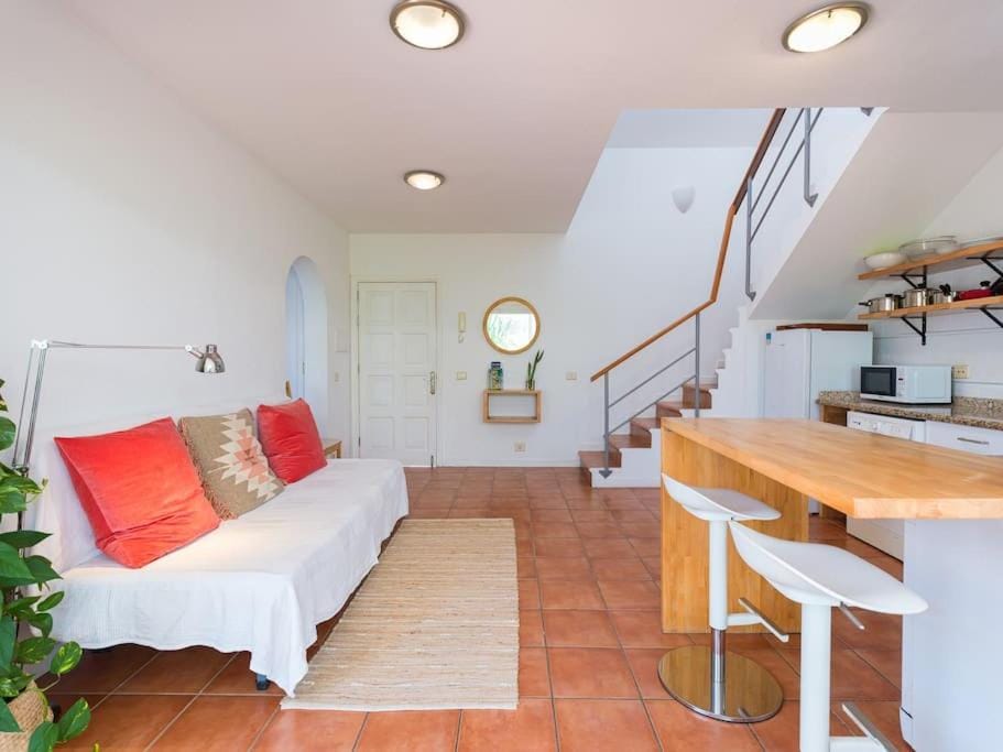 Casa Velero to 100mt from beach , optical fiber House in Corralejo