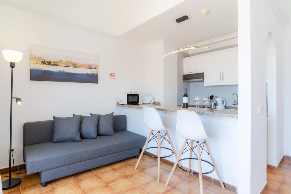 Living room, minibar