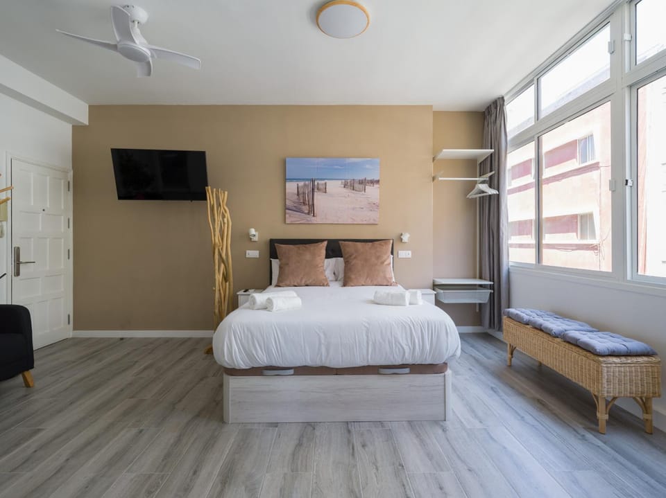 Bed, Bedroom