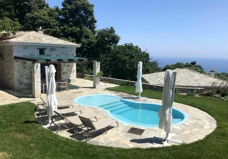 Natural landscape, Swimming pool, Swimming pool, sunbed