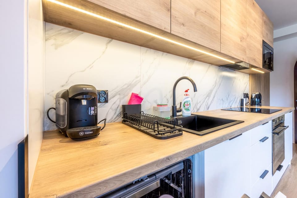 Coffee/tea facilities, Kitchen or kitchenette, dishwasher, kitchen