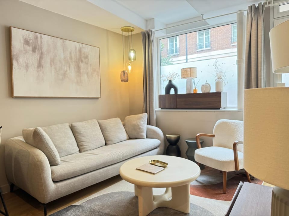 Apartment 60 m2 xx Center of Paris xx 2 Bedrooms & 2 Bathrooms Apartment in Paris