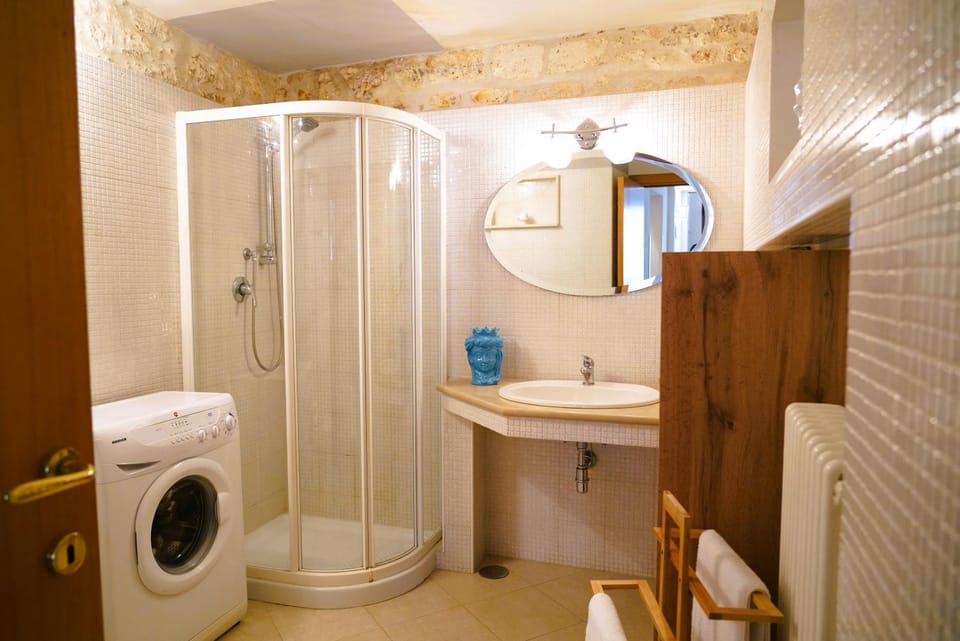 Shower, Bathroom, washing machine