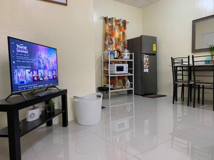 A comfy retreat in the heart of Orani, Bataan House in Calabarzon