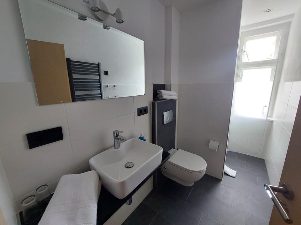 Toilet, Bathroom