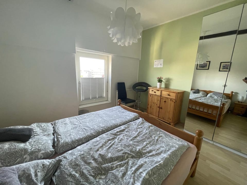 Schöne einfache zentrale Ferienwohnung über den Dächern der Stadt Apartment in Bremerhaven