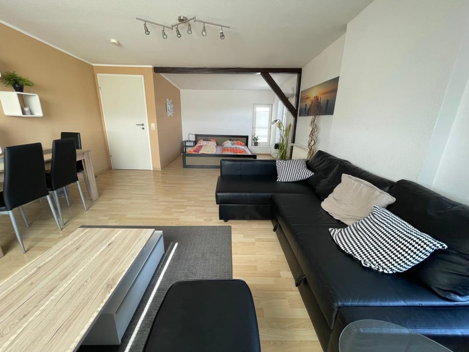 Schöne einfache zentrale Ferienwohnung über den Dächern der Stadt Apartment in Bremerhaven