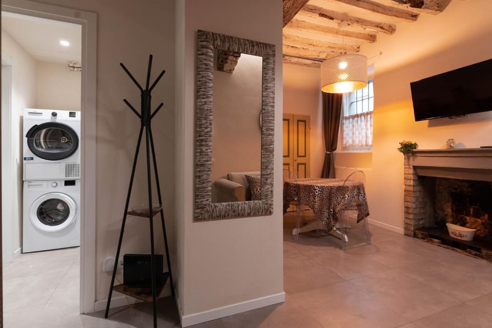 Communal lounge/ TV room, TV and multimedia, Living room, Evening entertainment, washing machine, dryer