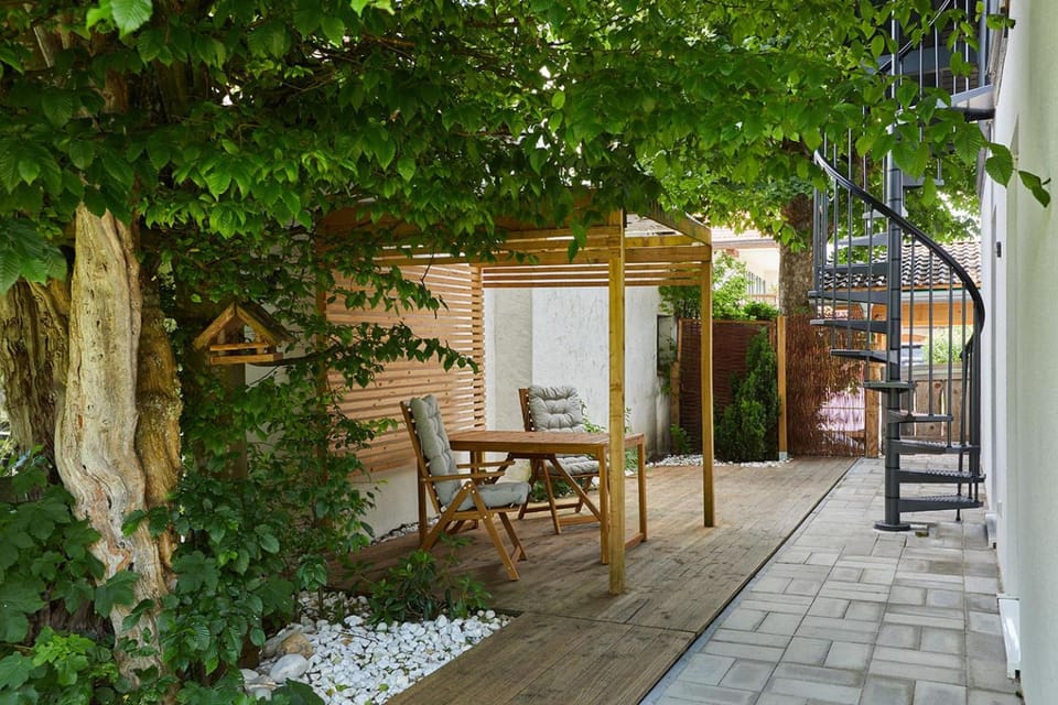 Property building, Patio, Garden, Dining area