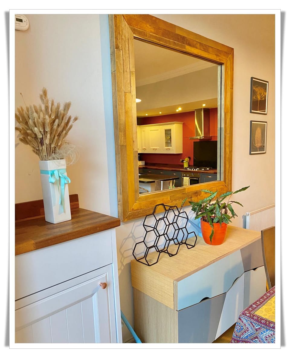 Kitchen or kitchenette, kitchen