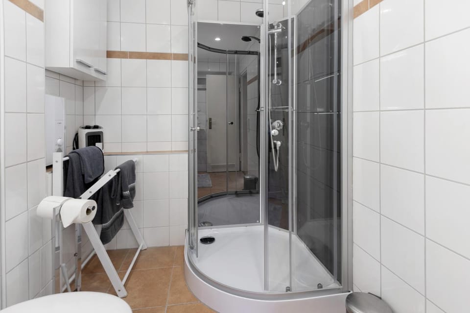 Bathroom, Living room