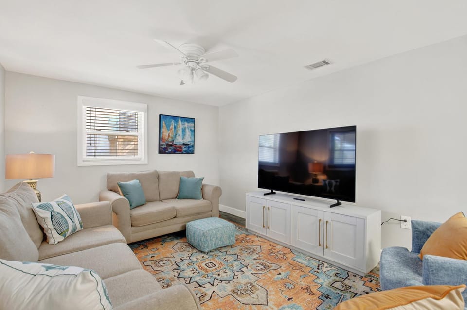 Tracy's Tybee Paradise House in Tybee Island