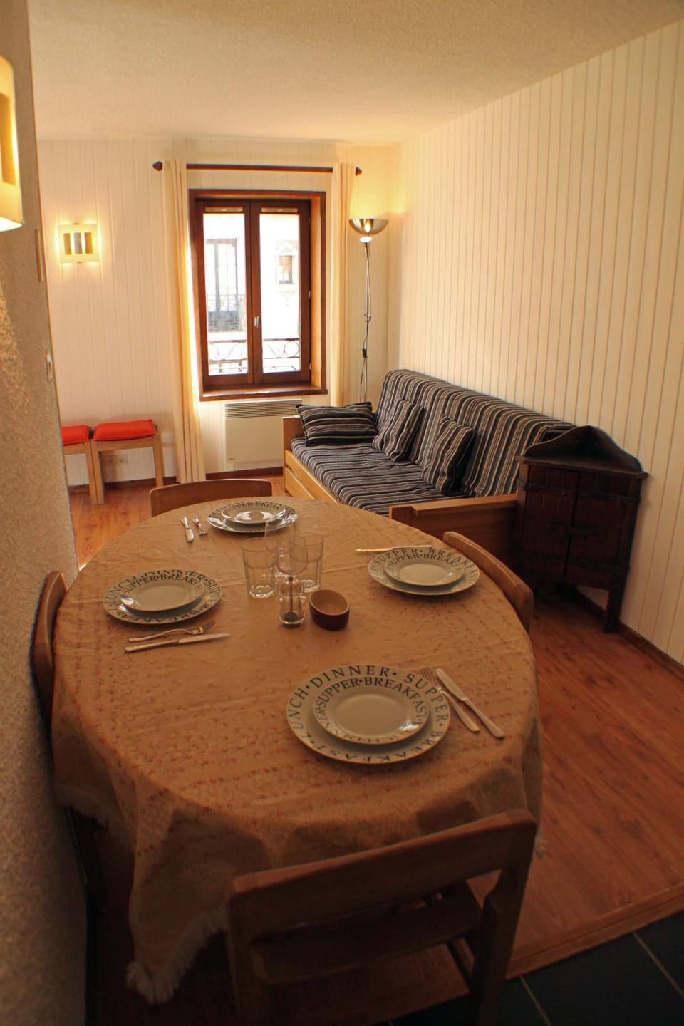 Living room, Dining area