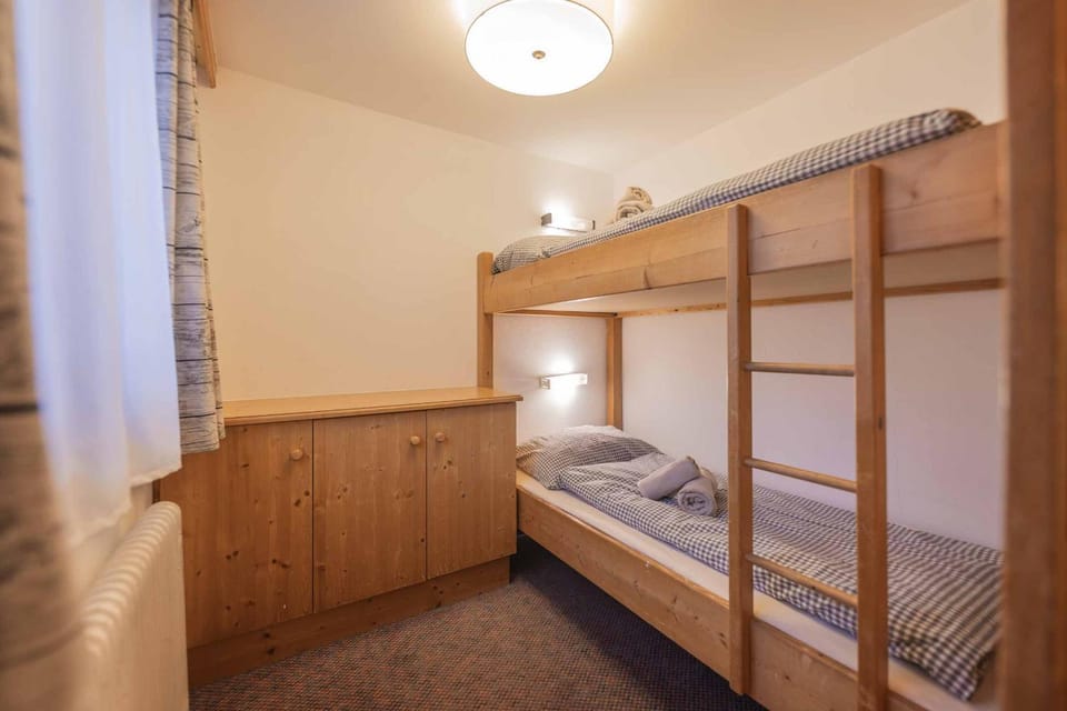 Bed, Photo of the whole room, Bedroom, bunk bed